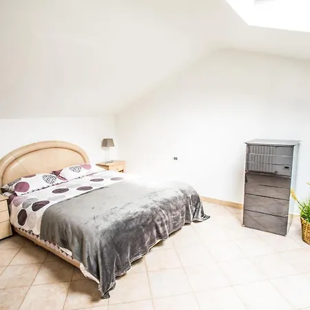 Mansarda Luminosa In Centro A San Remo