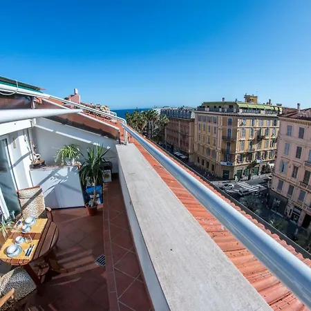 Mansarda Luminosa In Centro A Σαν Ρέμο