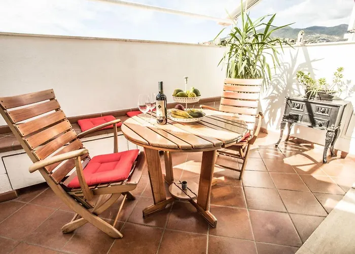 Apartmán Mansarda Luminosa In Centro A Sanremo